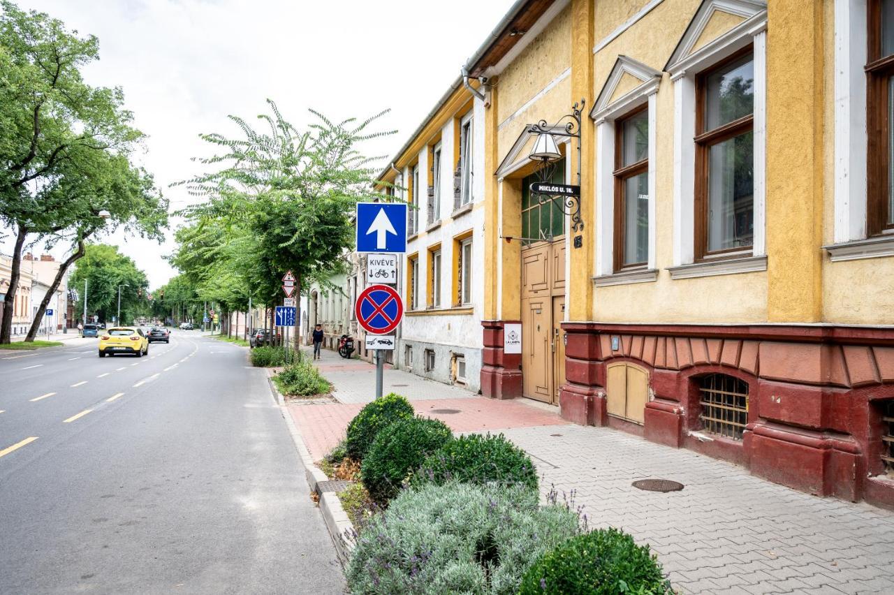 La Lampa Apartments Debrecen Exterior foto